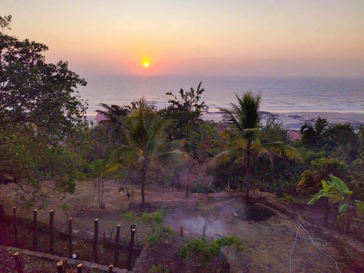 Villa Infinity By The Sea Murud  Buitenkant foto