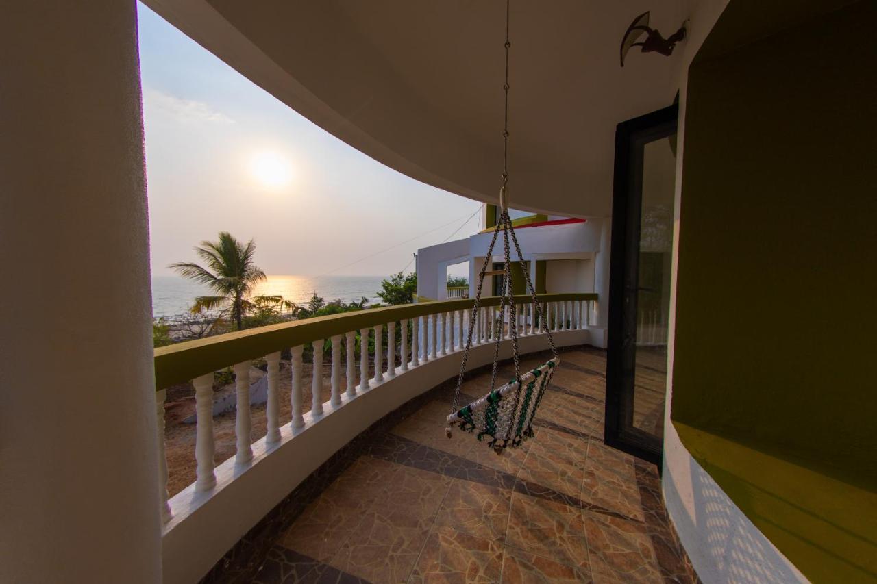 Villa Infinity By The Sea Murud  Buitenkant foto