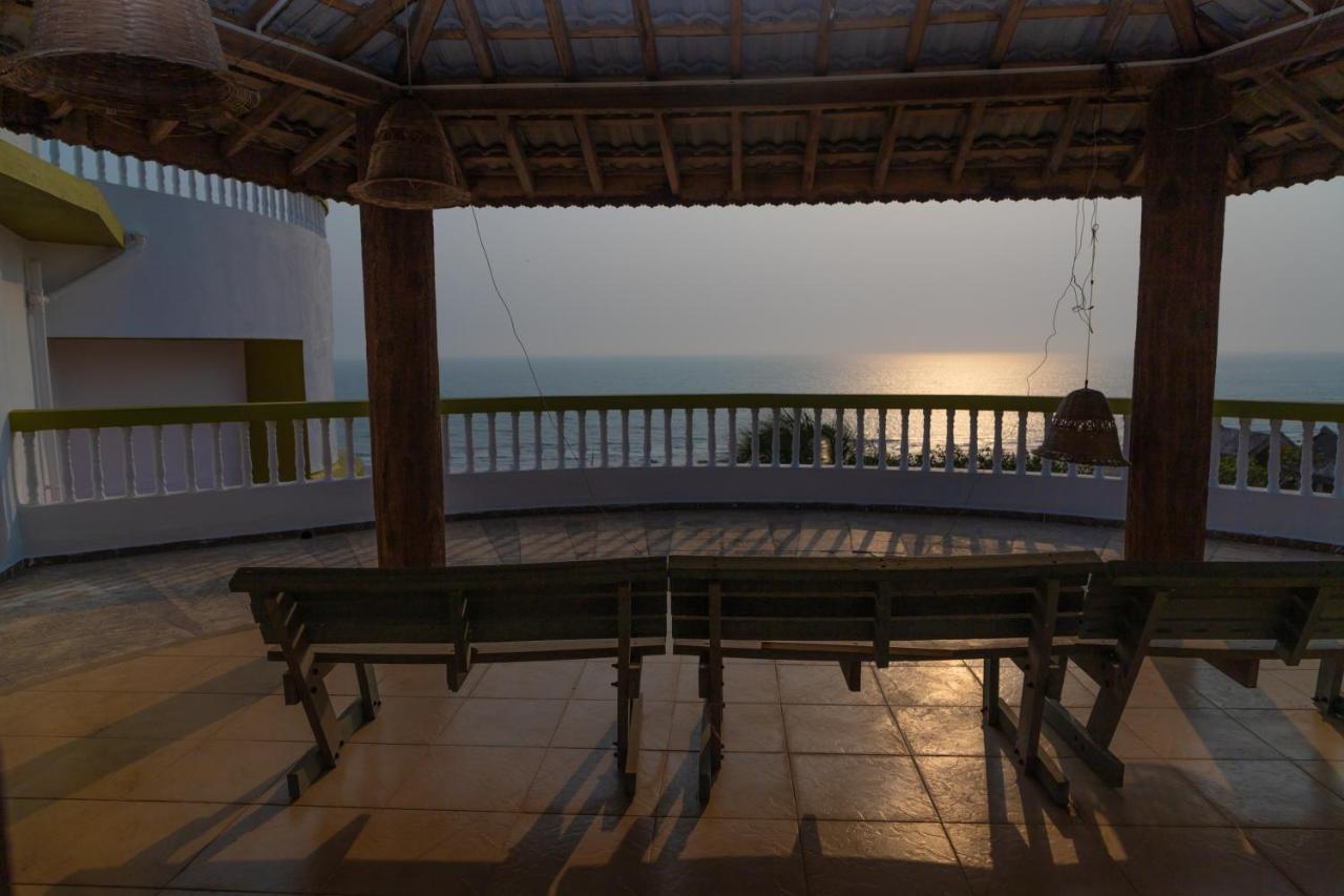 Villa Infinity By The Sea Murud  Buitenkant foto