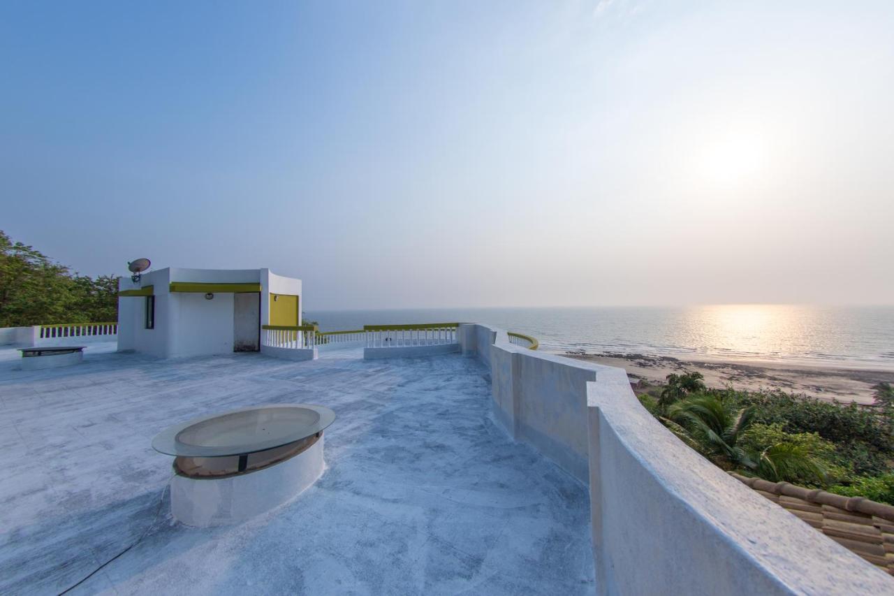 Villa Infinity By The Sea Murud  Buitenkant foto
