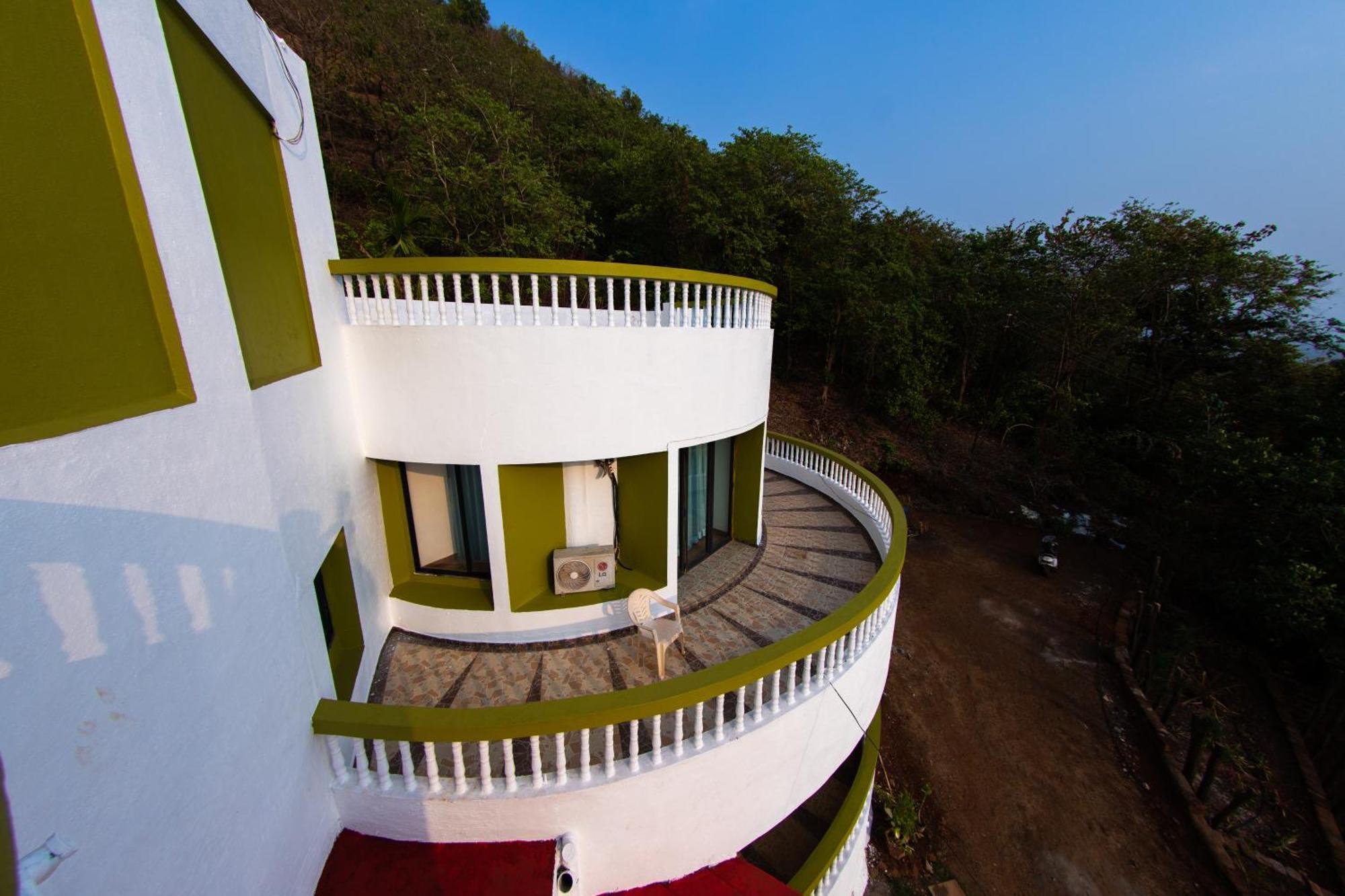Villa Infinity By The Sea Murud  Buitenkant foto