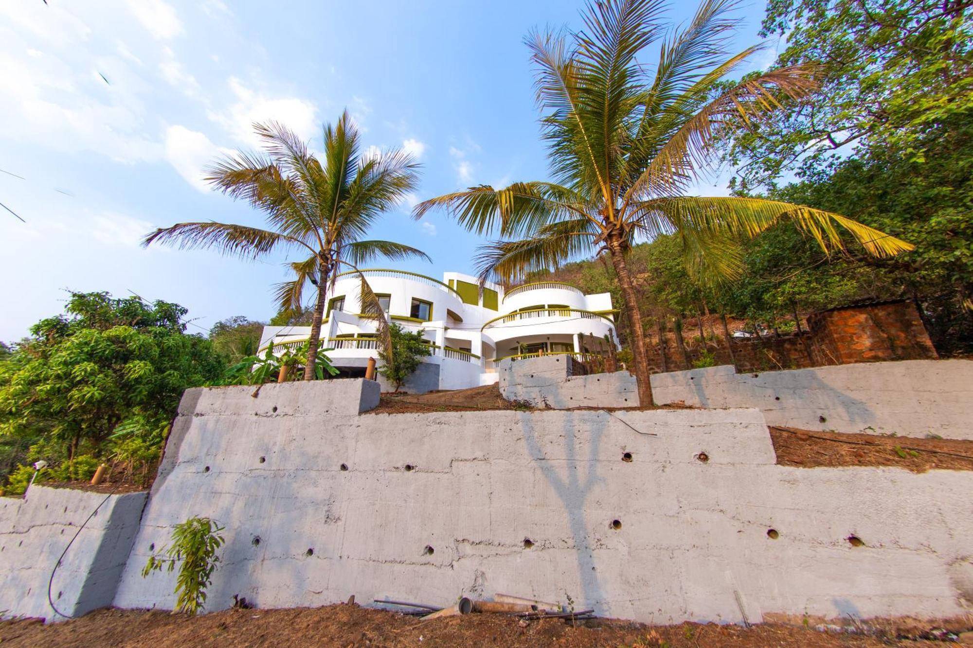 Villa Infinity By The Sea Murud  Buitenkant foto